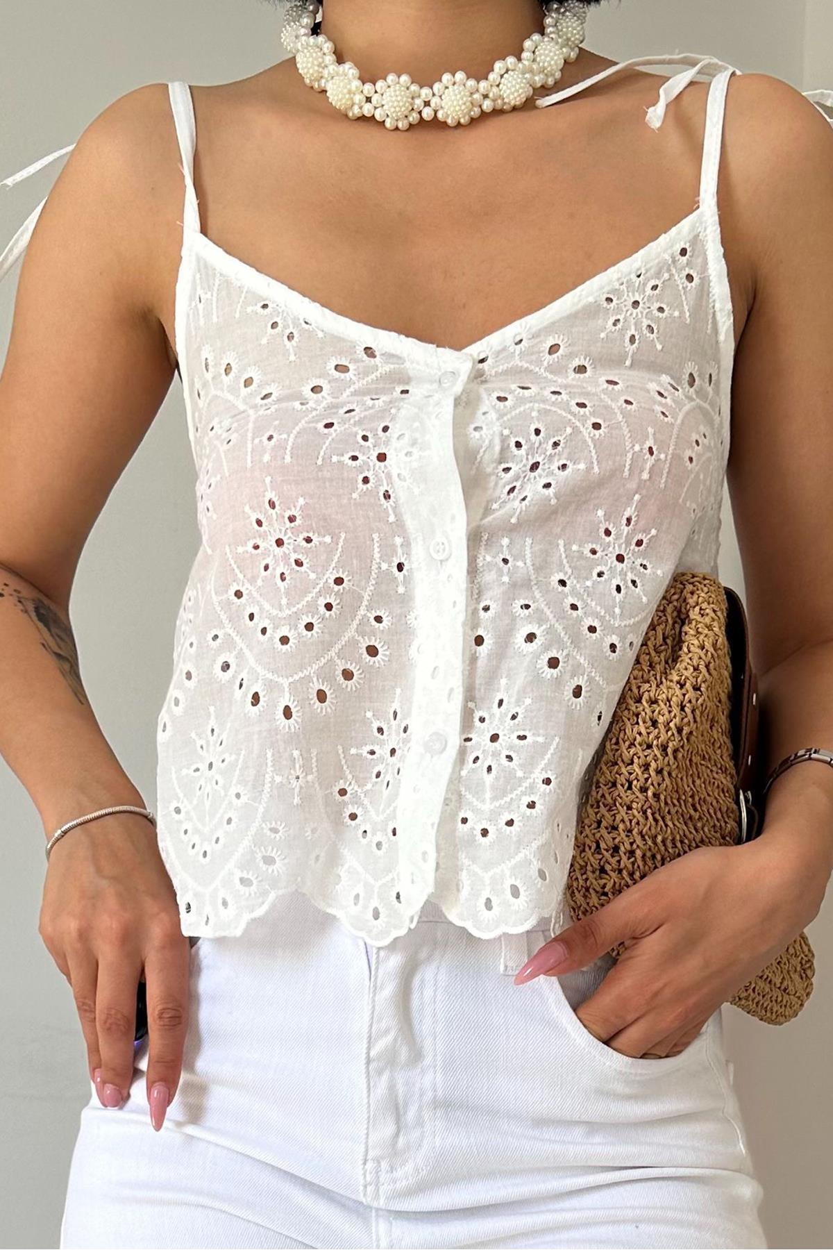 Lace Embroidery Blouse - Hangerapparel